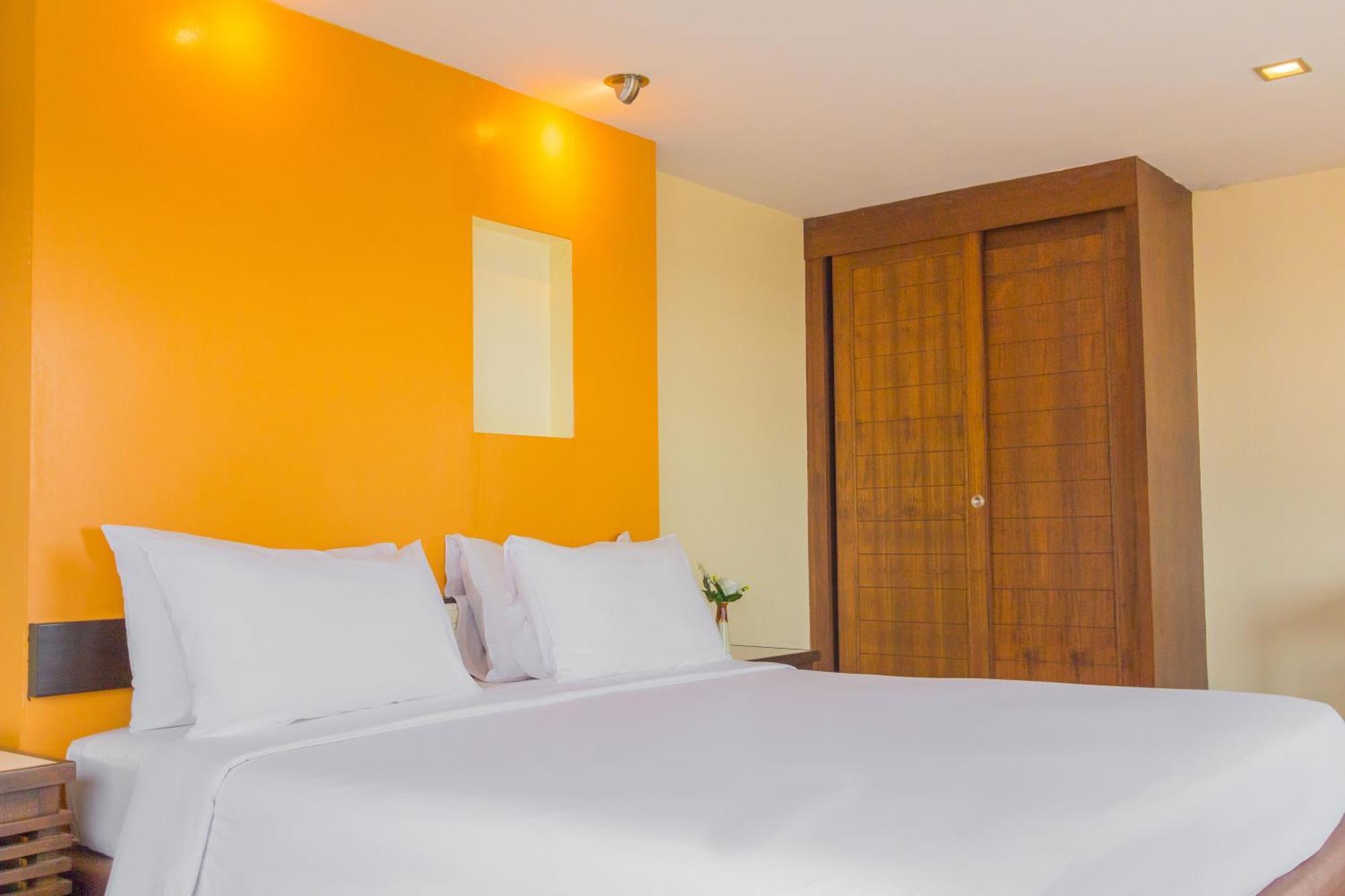 Mayflower Grande Hotel Chiang Mai Exterior foto