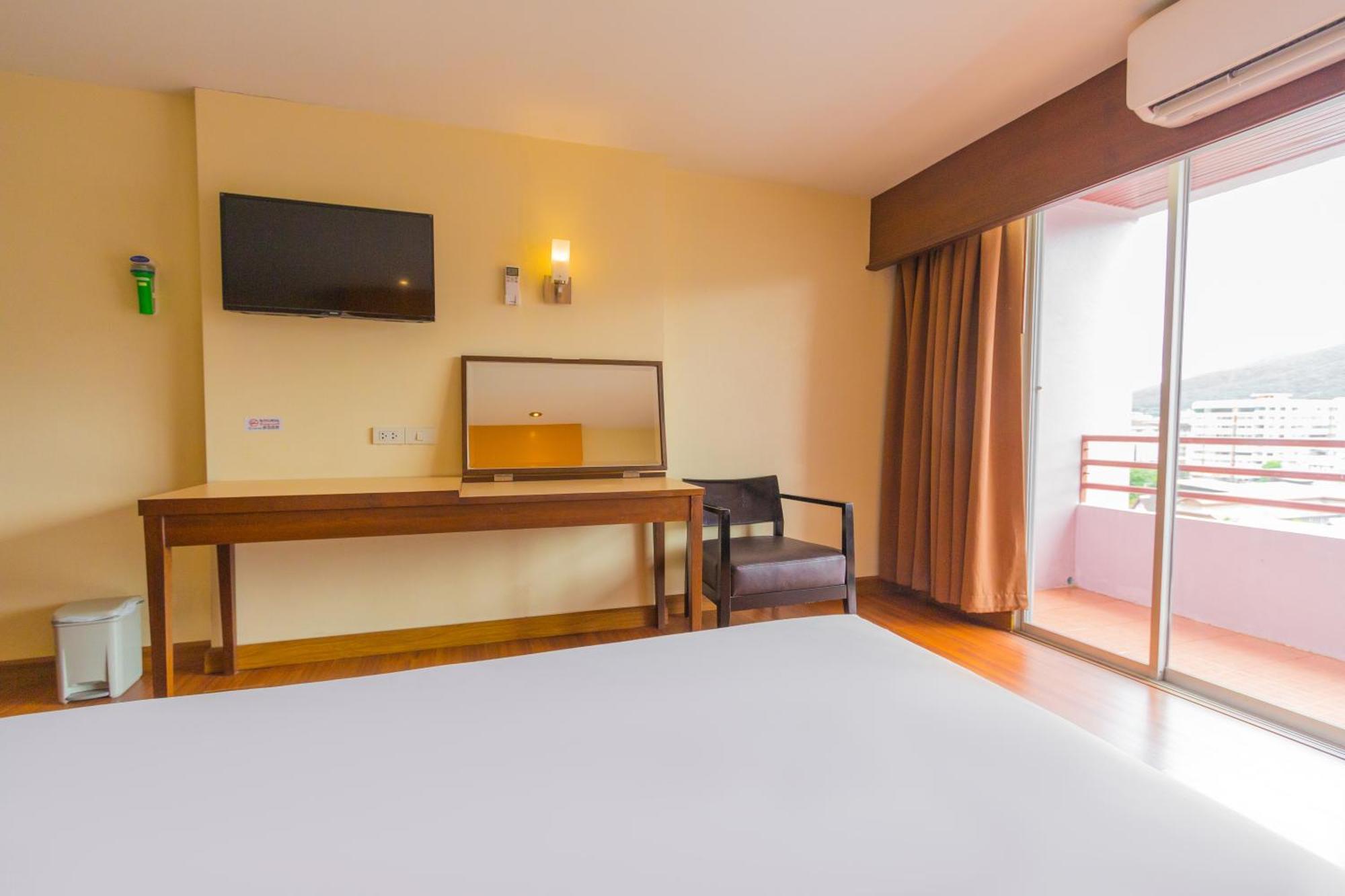 Mayflower Grande Hotel Chiang Mai Exterior foto
