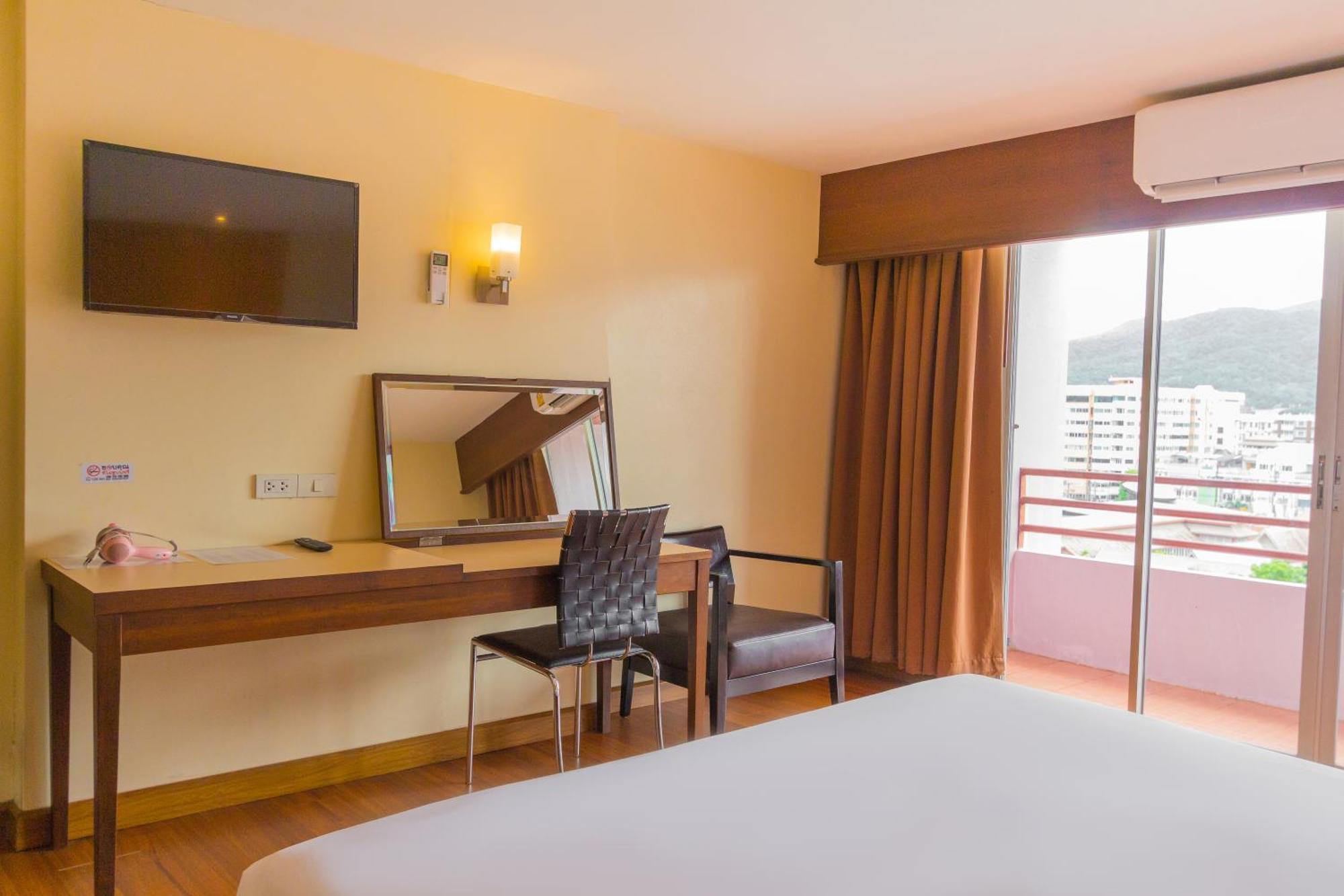 Mayflower Grande Hotel Chiang Mai Exterior foto