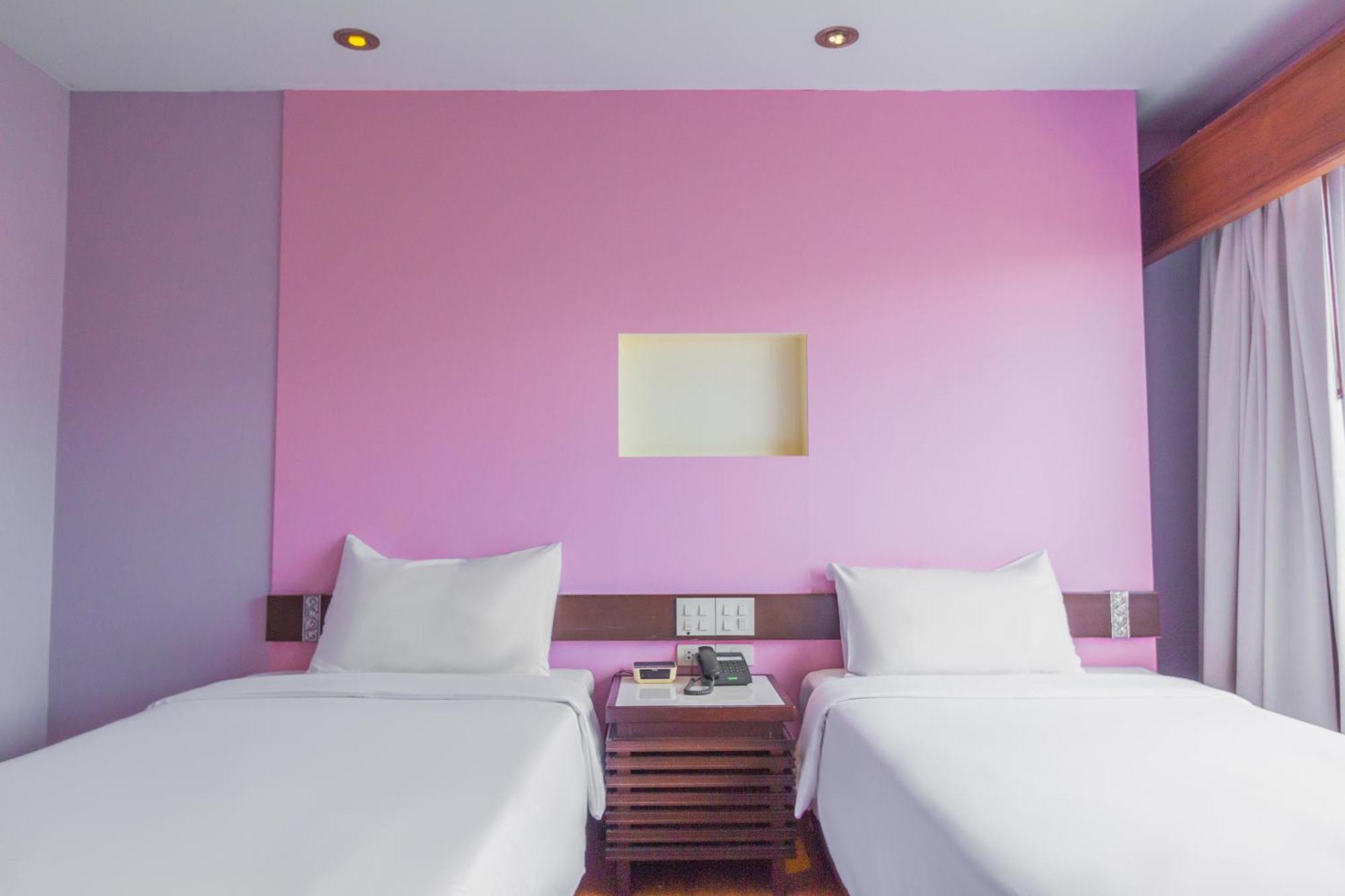 Mayflower Grande Hotel Chiang Mai Exterior foto