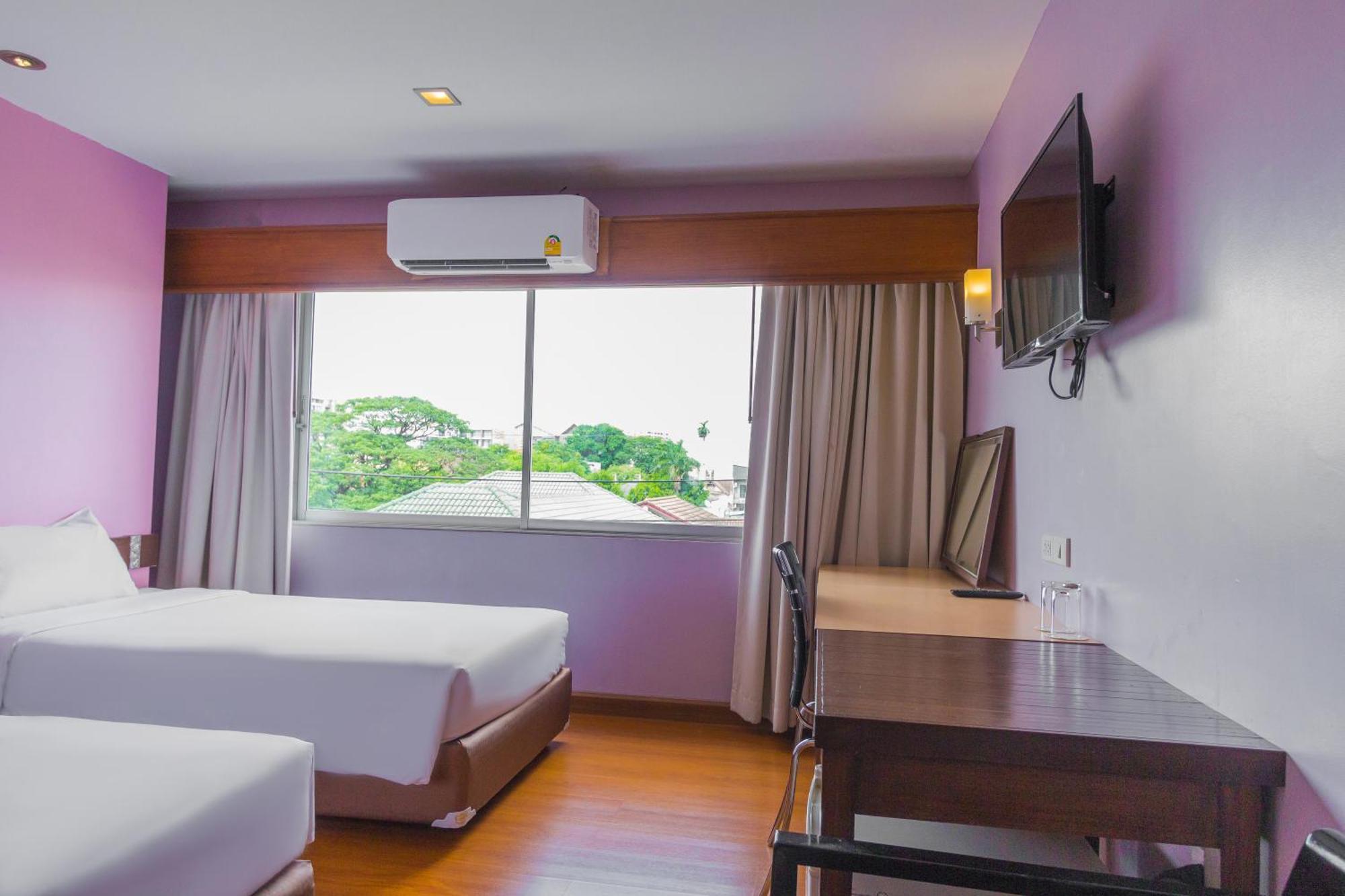 Mayflower Grande Hotel Chiang Mai Exterior foto
